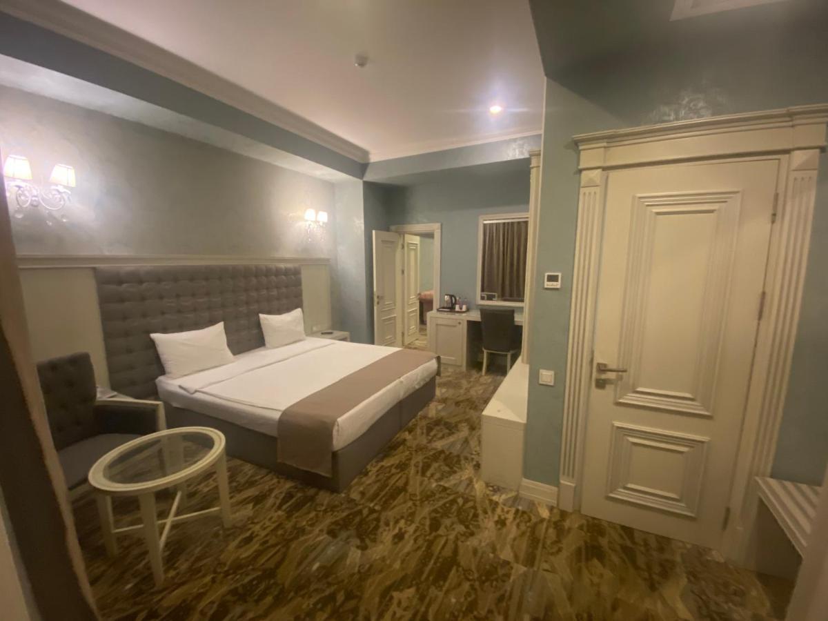 Emerald Suite Hotel Baku Exteriör bild