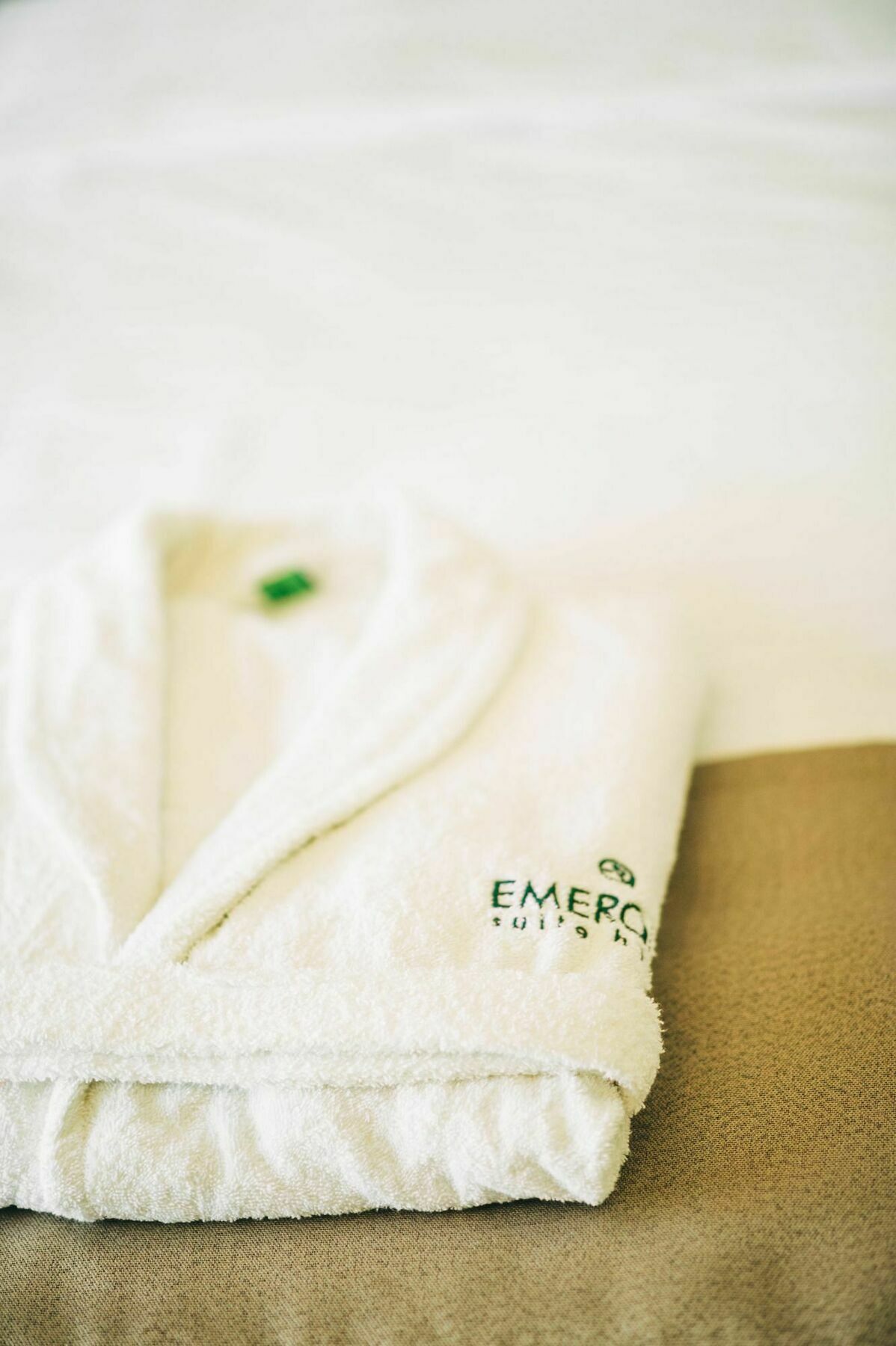 Emerald Suite Hotel Baku Exteriör bild